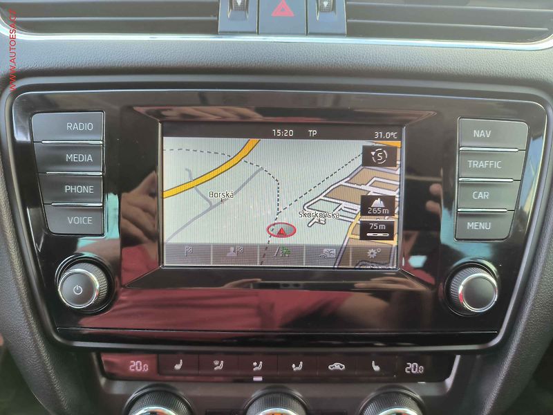 Škoda Octavia (2015) 2.0TDI 4x4, ČR, Scout, navi - fotka 13 z 19