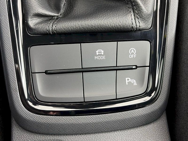 Škoda Kamiq (2025) DSG 1.5TSI 110kW Monte Carlo - fotka 24 z 32