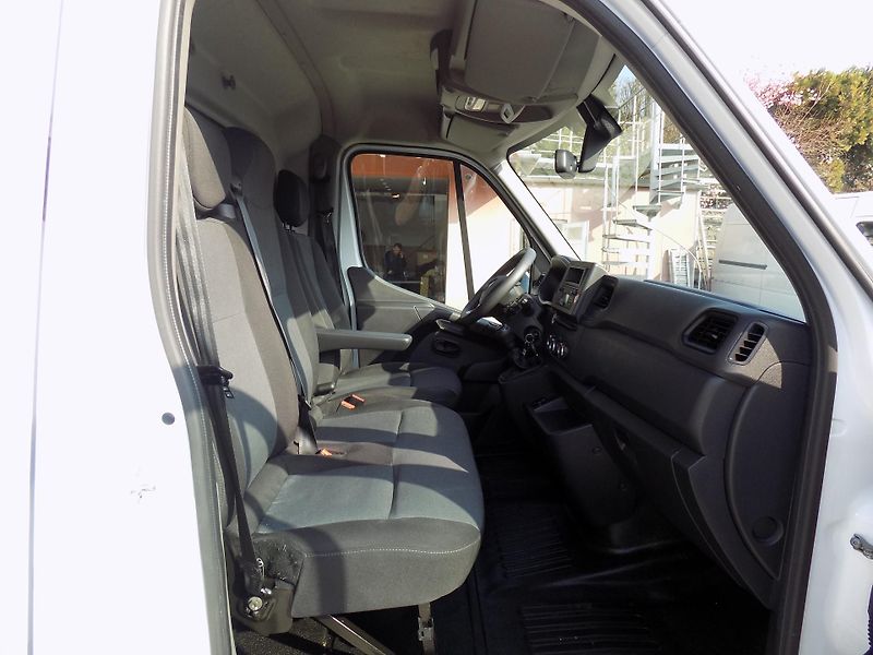 Renault Master 2,3 CDTI 100 KW L2H2 KLIMA - fotka 28 z 43