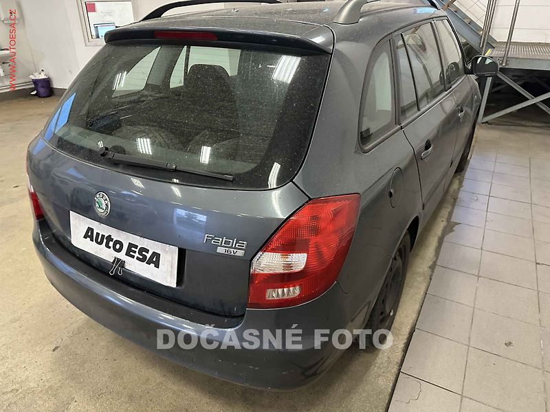 Škoda Fabia (2008) 1.4i, ČR, servis.kniha, AC - fotka 2 z 3
