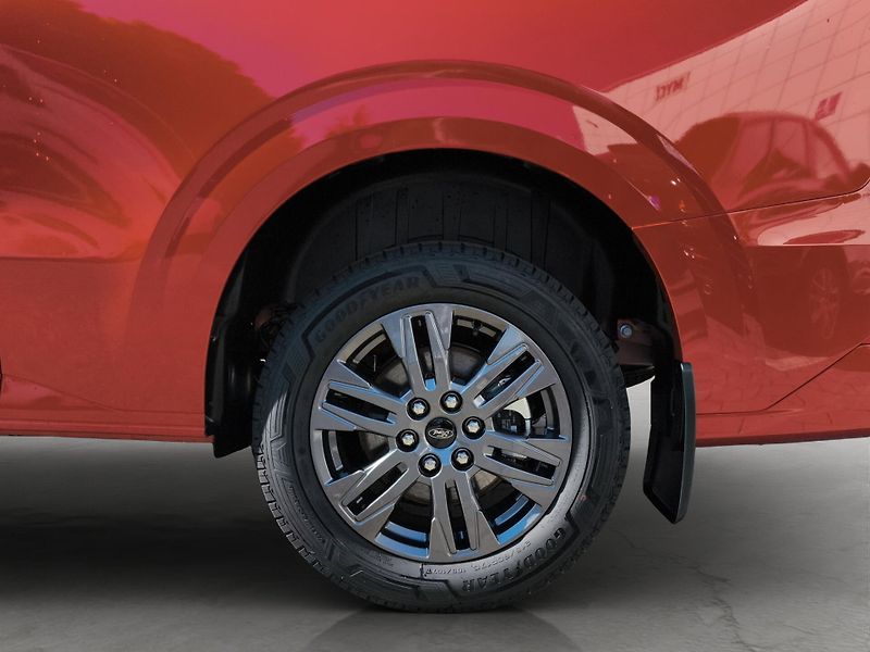 Ford Tourneo Custom (2026) 2,0 EcoBlue L2 TITANIUM - fotka 18 z 18
