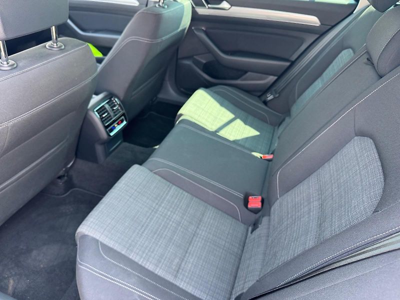 Volkswagen Passat Variant (2022) BUSINESS 2.0TDI 110kW DSG CZ - fotka 8 z 11