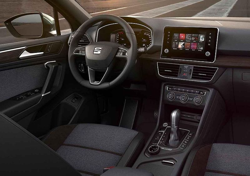 Boční linie zcela odpovídá kategorii SUV