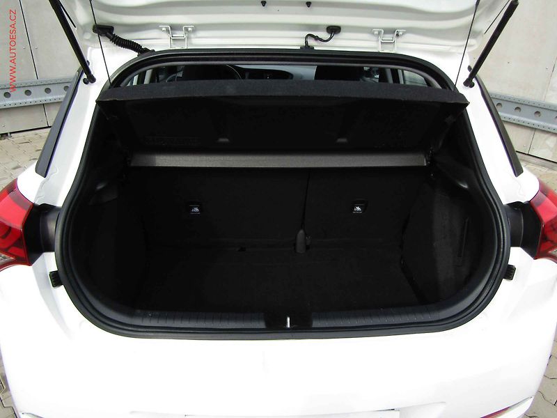 Hyundai i20 (2017) 1.2 16V, ČR, AC - fotka 7 z 15