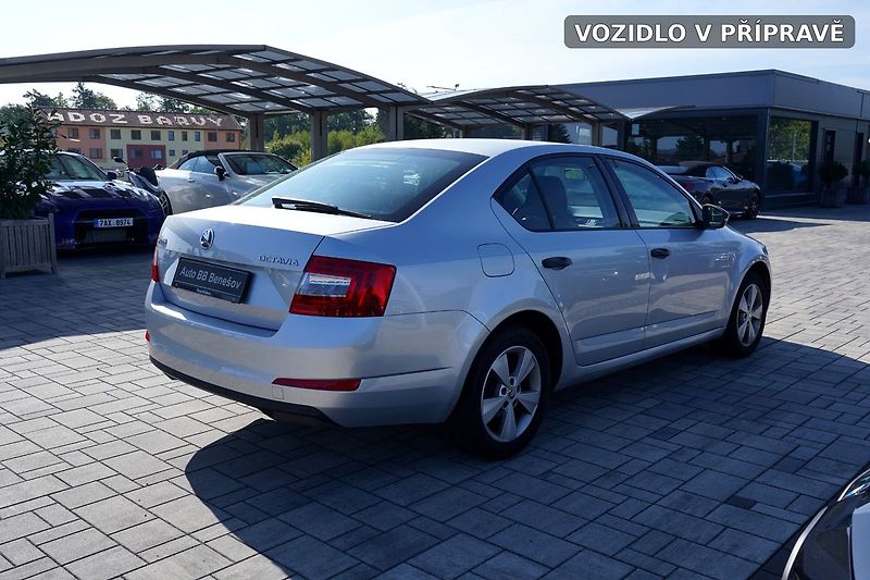 Škoda Octavia 1.2 TSI/90 PS/ČR/1.majitel - fotka 3 z 12