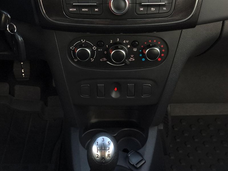 Dacia Logan (2018) MCV 1.0 54kW, ČR, 1. Maj., Kli - fotka 15 z 18