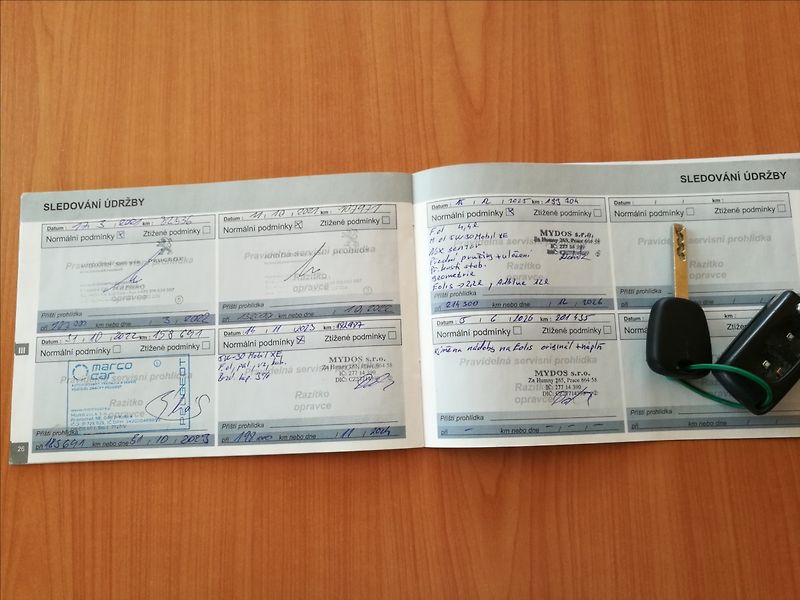 Peugeot Partner 1,6 HDi Tepee 5 míst - fotka 17 z 18