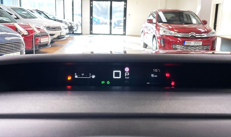 Citroën C3 Aircross (2025) PLUS Hybrid 145k Automatic - fotka 15 z 25