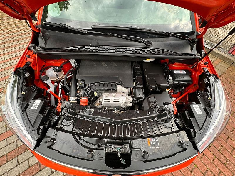 Opel Crossland X 1.2 Turbo, ČR, Serviska - fotka 25 z 26