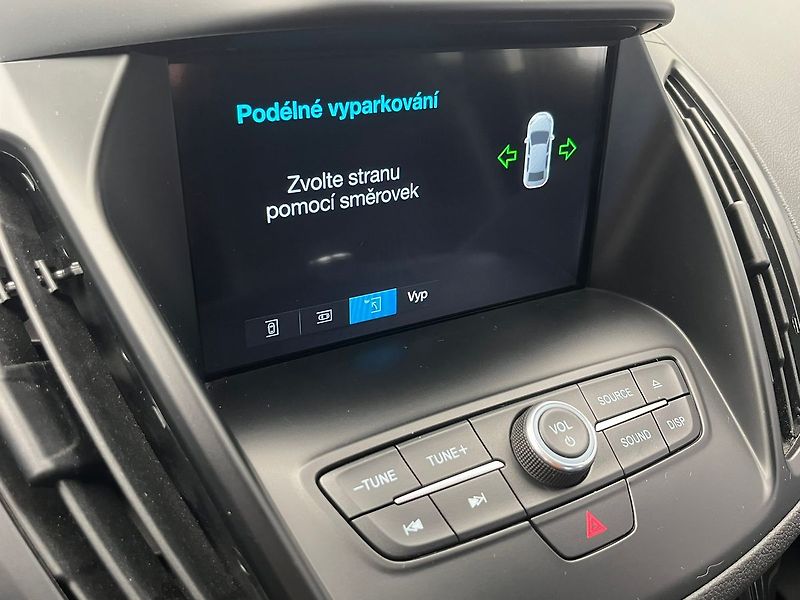 Ford Kuga 2.0 TDCi Titanium Cebia - fotka 23 z 50