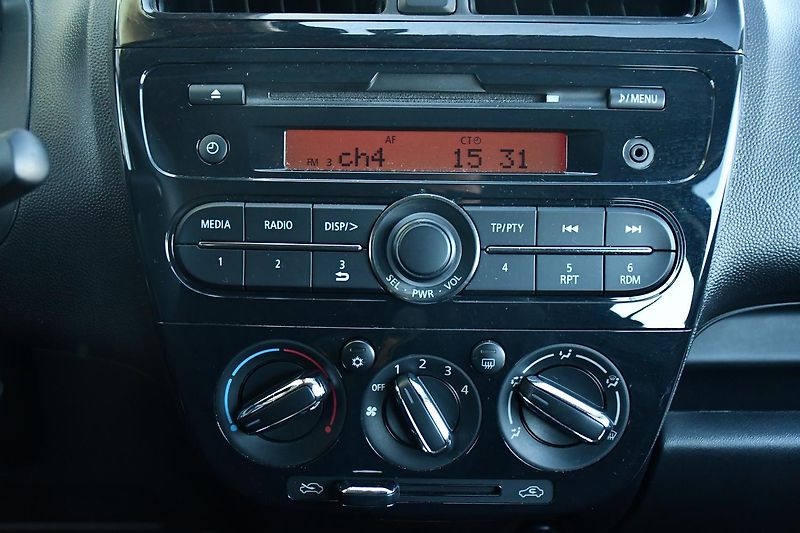 Mitsubishi Space Star 1.0i 52kW A/C - fotka 24 z 29