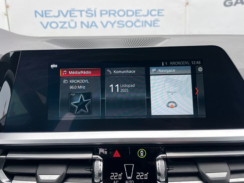 BMW Řada 3 (2020) Com. 318d 110kW Sport! - fotka 22 z 45
