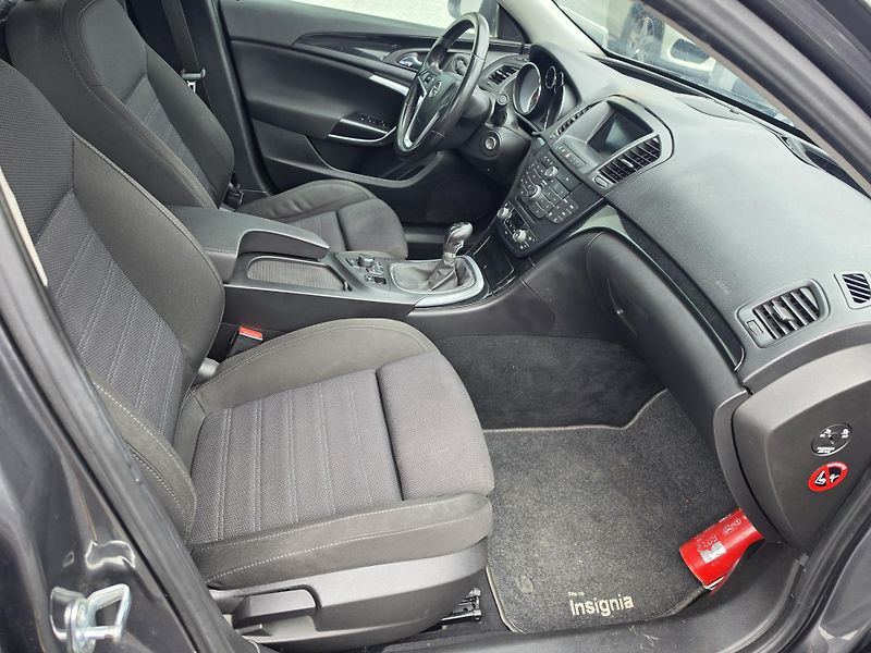 Opel Insignia 2.0CDTI Opc Line - fotka 16 z 20