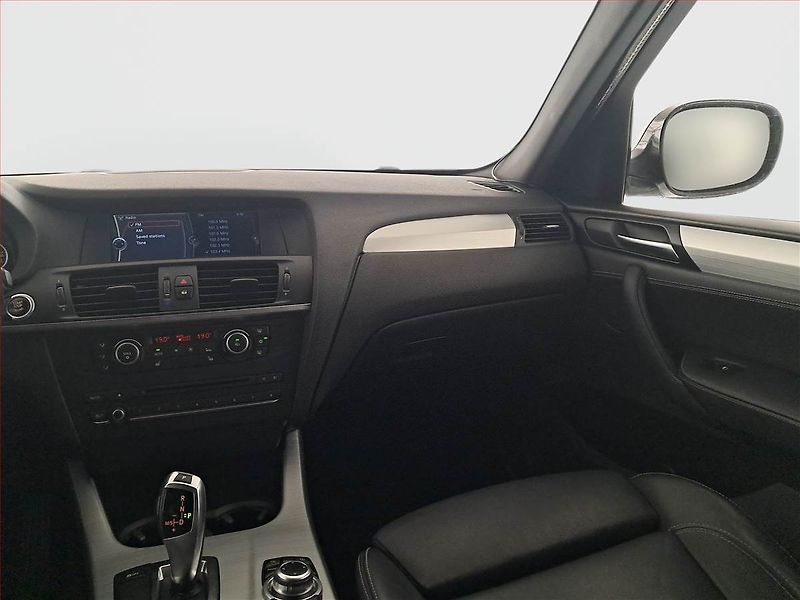 BMW X3 (2012) M Sport xDrive20d, 4X4 - fotka 7 z 22