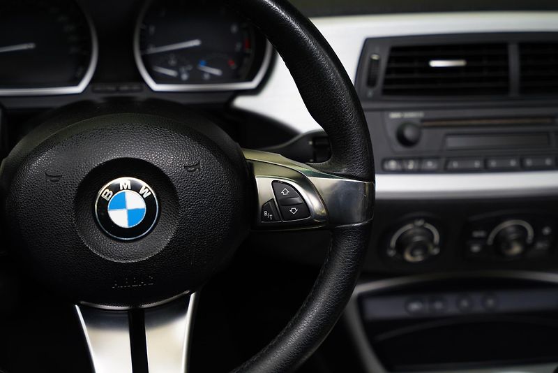 BMW Z4 - fotka 16 z 23