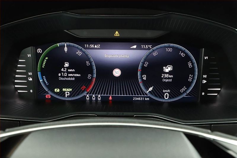 Škoda Superb (2021) iV 1.4 TSI PHEV, Automat, Navi - fotka 14 z 20