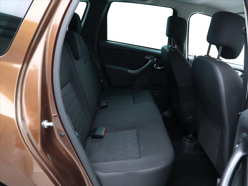 Dacia Duster 1,2 TCe 92kW Exception Klima - fotka 12 z 25