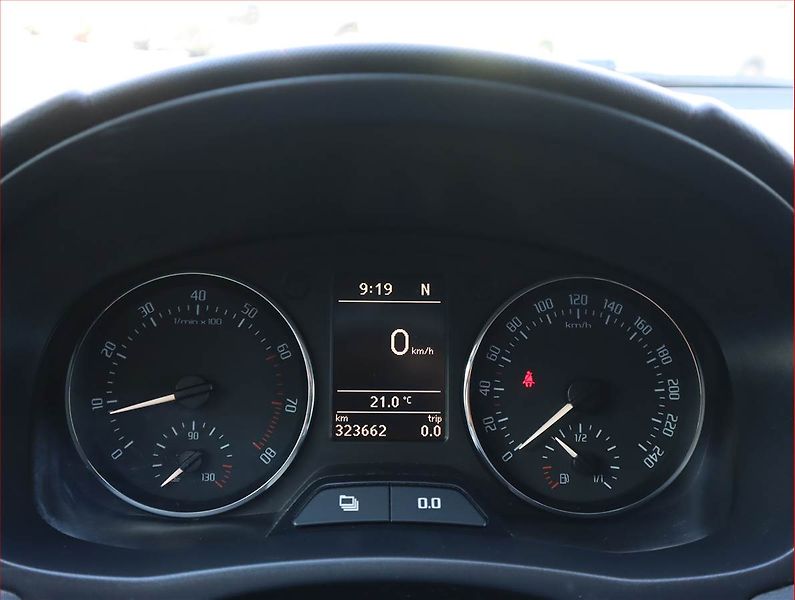 Škoda Fabia (2012) 1.2 TSI, Automat, po STK - fotka 11 z 19