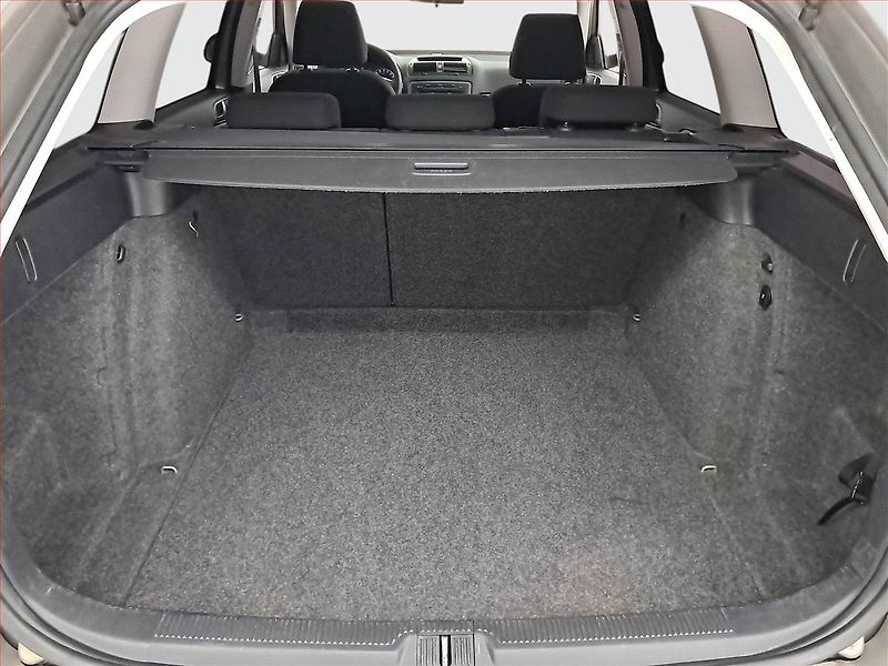 Škoda Octavia (2009) 1.4 TSI, Park. senzory - fotka 13 z 16