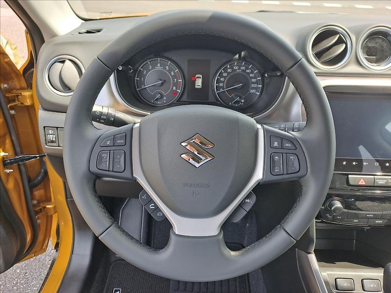 Suzuki Vitara (2026) 1,4 Premium AllGrip - fotka 10 z 25