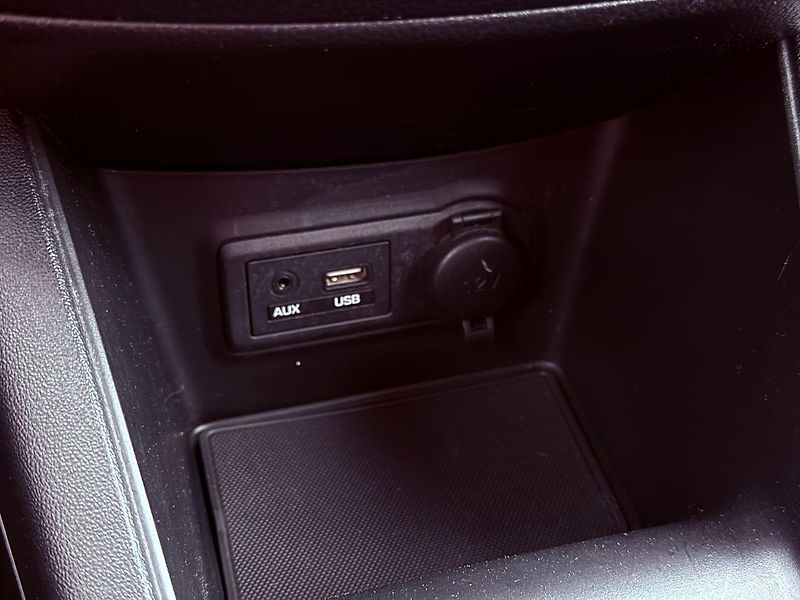 Hyundai ix20 1.6 Comfort, Navi, AutoAC - fotka 23 z 26