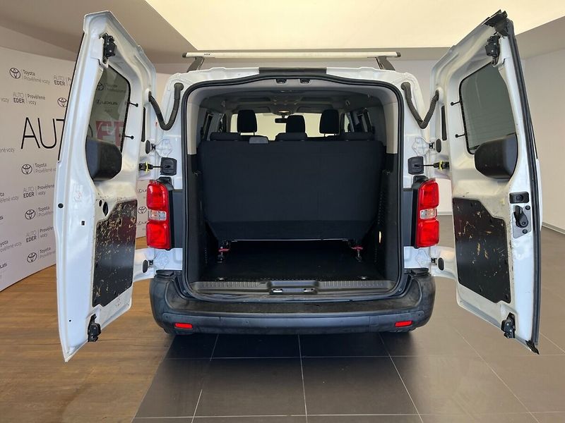 Toyota ProAce 2.0D Professional 9míst L1 - fotka 7 z 29