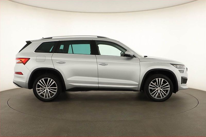 Škoda Kodiaq (2023) 2.0 TDI - fotka 6 z 23