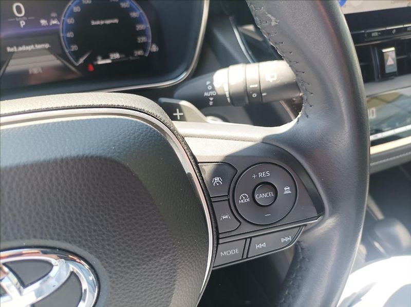 Toyota Corolla 2,0 Comfort Tech - fotka 15 z 20
