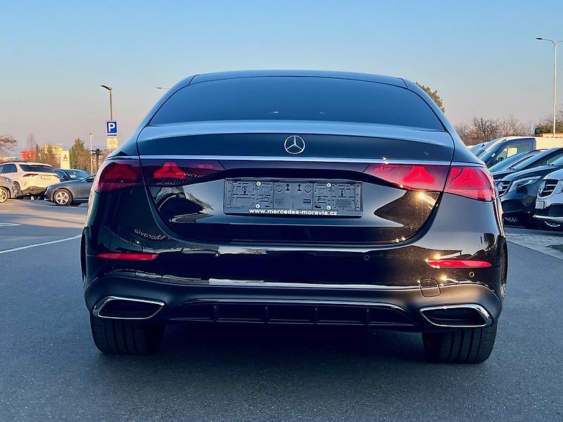 Mercedes-Benz Třídy E (2026) 220 d 4MATIC Linie AMG - fotka 4 z 27