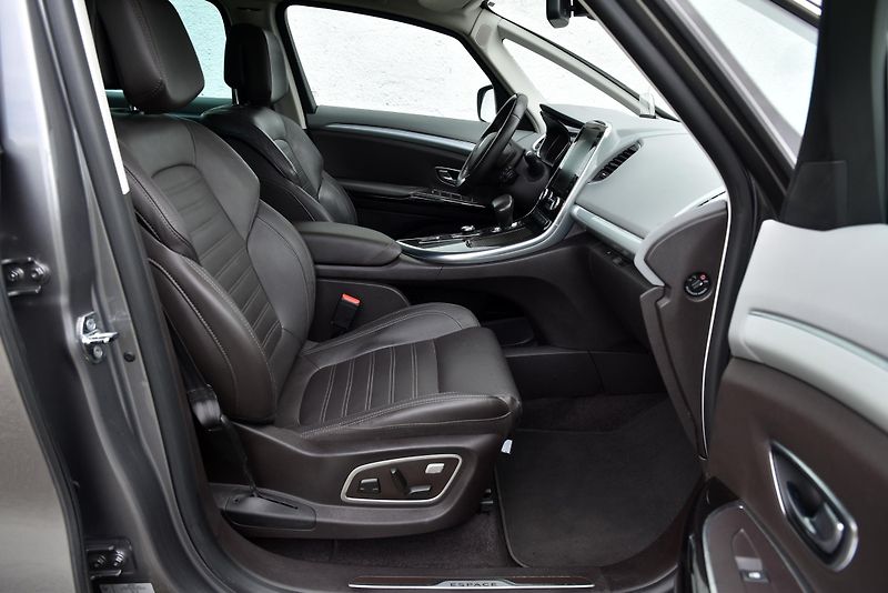 Renault Espace 1.6 dCi 160 A/T ENERGY INTENS - fotka 42 z 50