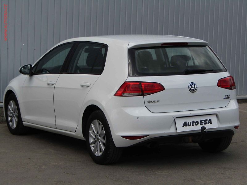 Volkswagen Golf (2013) 1.2 TSI, 2.maj,ČR, DSG - fotka 6 z 20