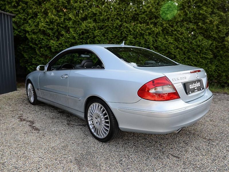 Mercedes-Benz CLK (2007) 220 CDI AVANTGARDE - fotka 8 z 20