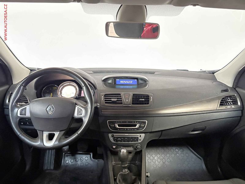 Renault Mégane (2013) 1.5dCi, ČR, autoAC, temp - fotka 8 z 15