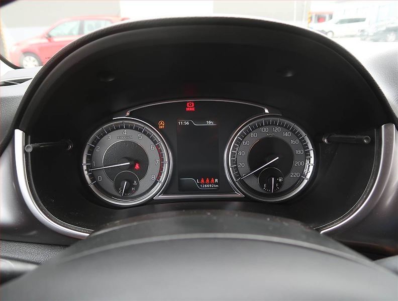 Suzuki Vitara (2020) GL + 1.4 BoosterJet - fotka 11 z 19