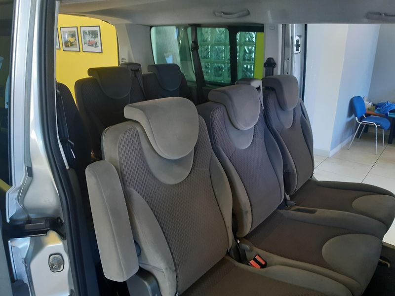 Citroën Jumpy 2.0HDI MULTISPACE 7míst L2 - fotka 18 z 21