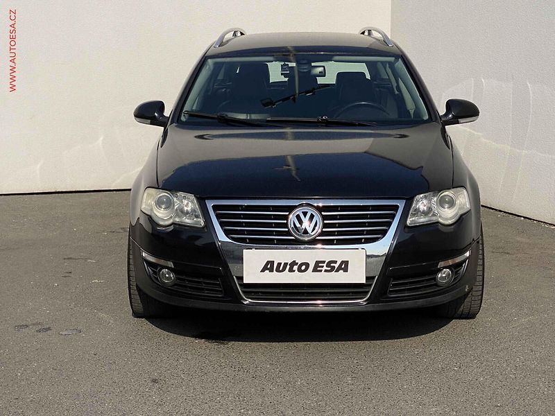 Volkswagen Passat (2006) 3.2FSi 4x4, DSG - fotka 2 z 16