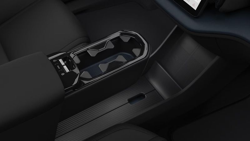 Volvo EX30 (2026) P5 ELECTRIC RWD PLUS - fotka 11 z 12