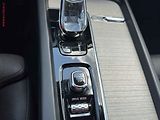 Volvo XC60 (2021) 2.0 D, AT, LED, kamera - náhled 17