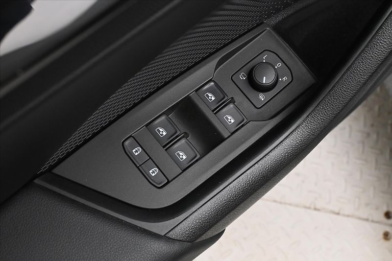 Škoda Octavia 2,0 TDI 110 KW DSG EL.KUFR Zár - fotka 25 z 31