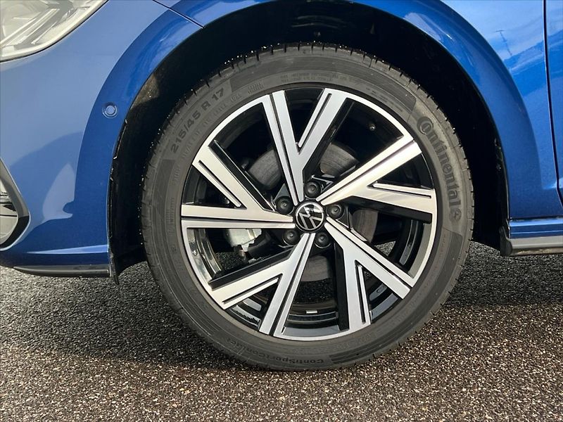 Volkswagen Polo 1,0 TSi 81kW 7DSG R-LINE - fotka 12 z 26