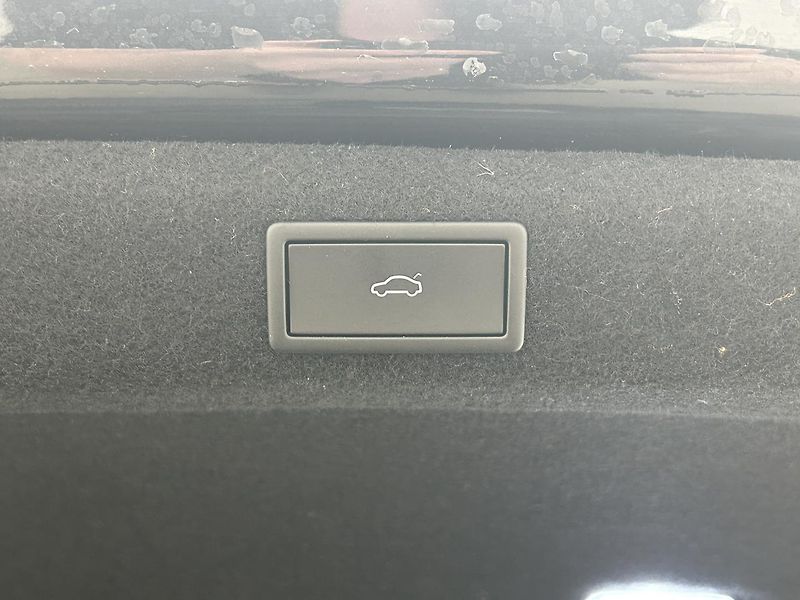 Škoda Superb 1.5 TSI Selection - fotka 24 z 28