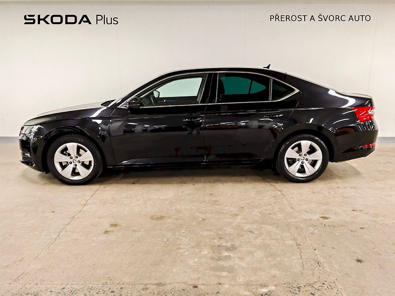 Škoda Superb (2024) 2.0 TDI 147 kW DSG 4x4 Style - fotka 3 z 31