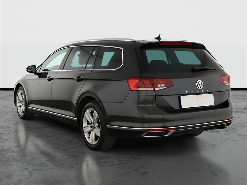 Volkswagen Passat (2020) Elegance 2.0 TDI, ČR,1.maj - fotka 4 z 17