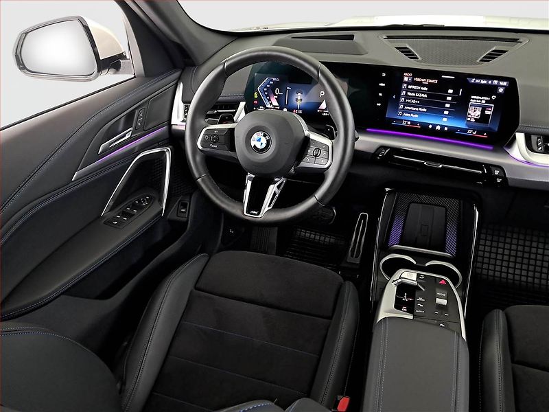 BMW X1 (2024) sDrive18i - fotka 7 z 19