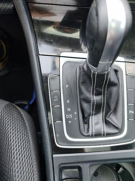 Volkswagen Golf (2014) - fotka 20 z 42