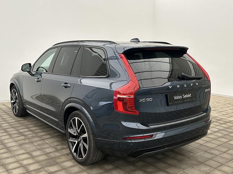 Volvo XC90 2.0 B5 4x4 ULTIMATE - fotka 7 z 30