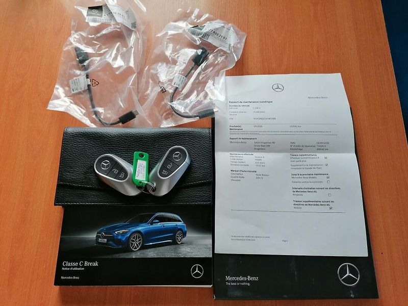 Mercedes-Benz Třídy C (2022) 200 D AMG - fotka 42 z 42