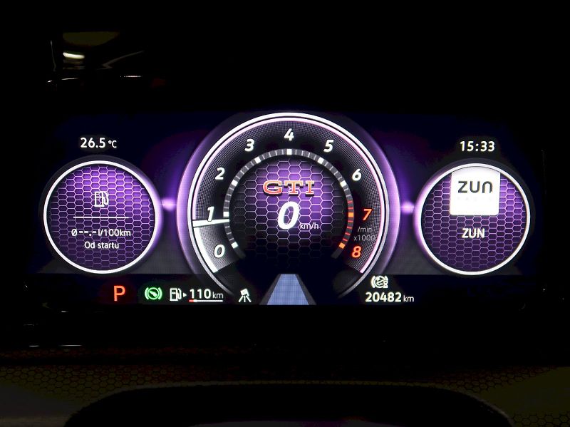 Volkswagen Golf (2024) GTI 2.0TSI 180KW DSG - fotka 17 z 36