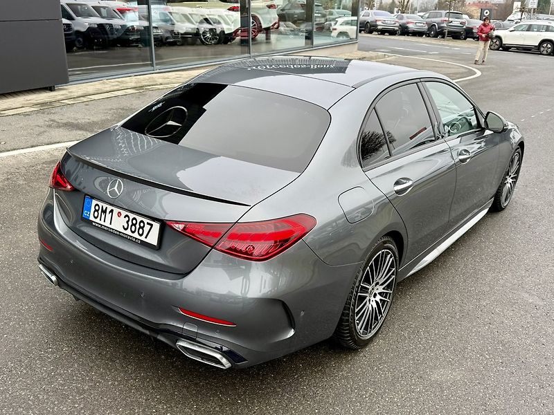 Mercedes-Benz Třídy C (2024) 300 4MATIC - fotka 40 z 41
