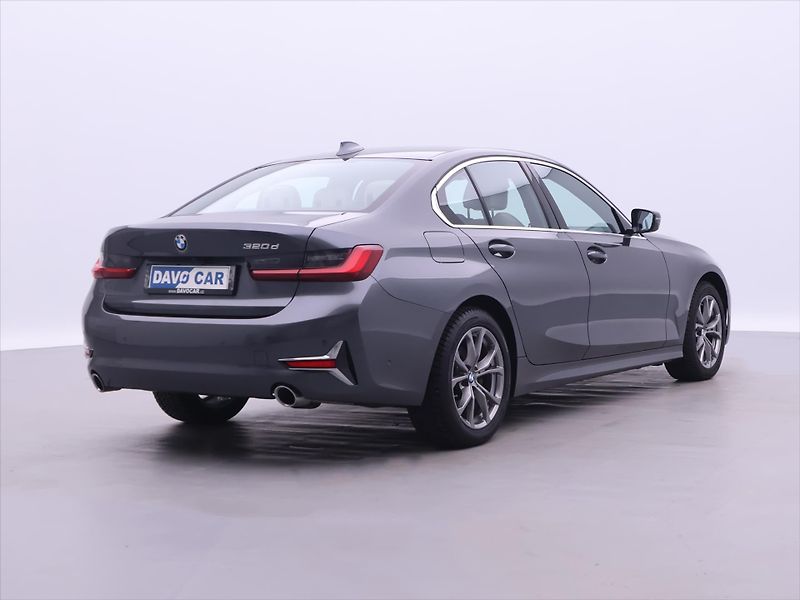 BMW Řada 3 2,0 320d 140kW XDrive Aut. DPH - fotka 7 z 31